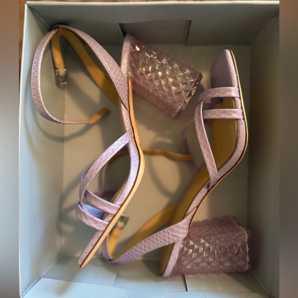 Antonio Milani Block Heels